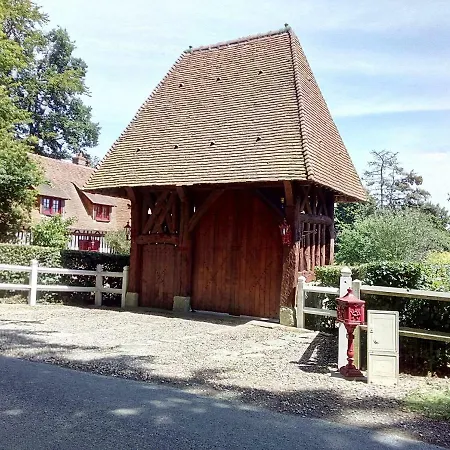 La Demeure Des Vieilles Lanternes Yebleron